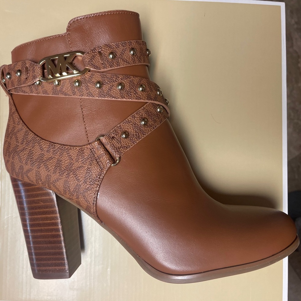 Michael Kors boots